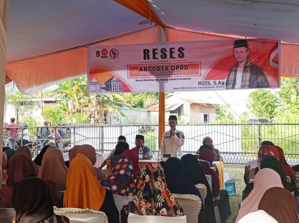 Anggota DPRD Pekanbaru Rois Reses di Labuh Baru Timur, Masalah PPDB Dikeluhkan Masyarakat