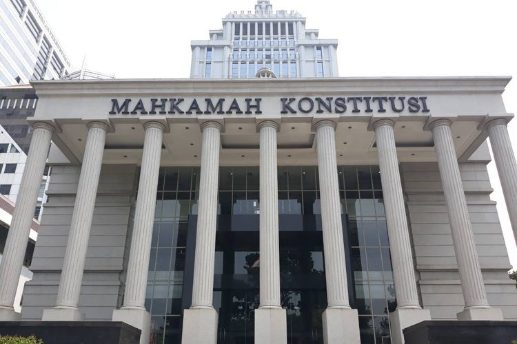 MK Tolak Gugatan PSI soal Usia Capres-Cawapres Diturunkan Jadi 35 Tahun