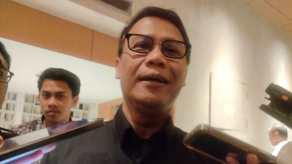 Tak Pecat Gibran yang Jadi Cawapres Prabowo, Ini Alasan PDIP