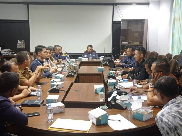 Bahas Kabel Provider Semrawut di Kota Pekanbaru, Komisi IV Panggil Stakeholder