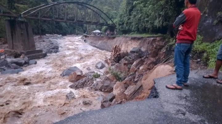 Banjir di Tanah Datar Sumbar, 11 Orang Meninggal, 5 Kecamatan Terendam