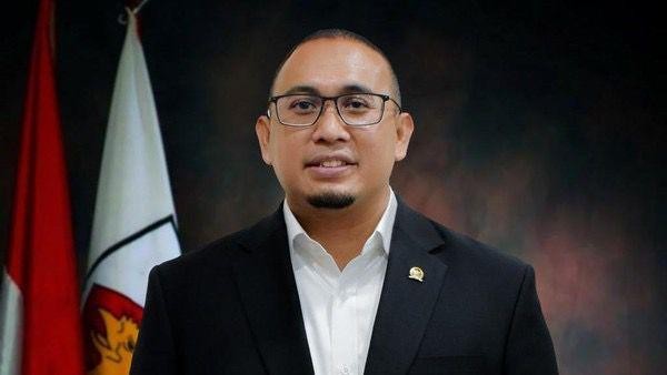 Gerindra Bangun Posko-Dapur Umum Bantu Dampak Banjir Lahar Dingin Sumbar