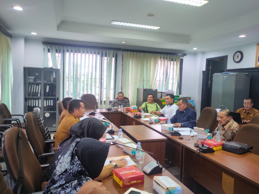 Persiapan PPDB 2024 Komisi III RDP Dengan Disdik, Hamdani : PPDB Jangan Susahkan Rakyat !