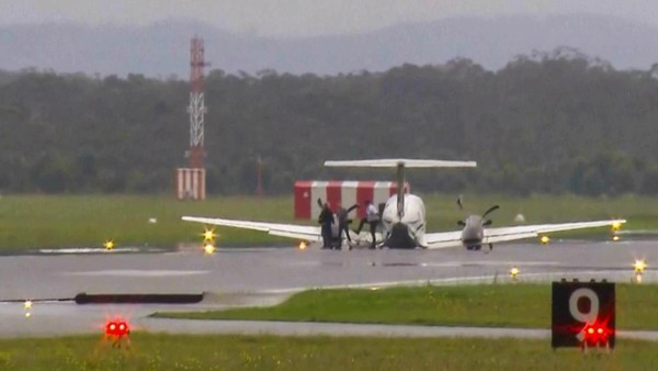 Tanpa Roda, Pesawat Mendarat dengan Selamat di Bandara Australia