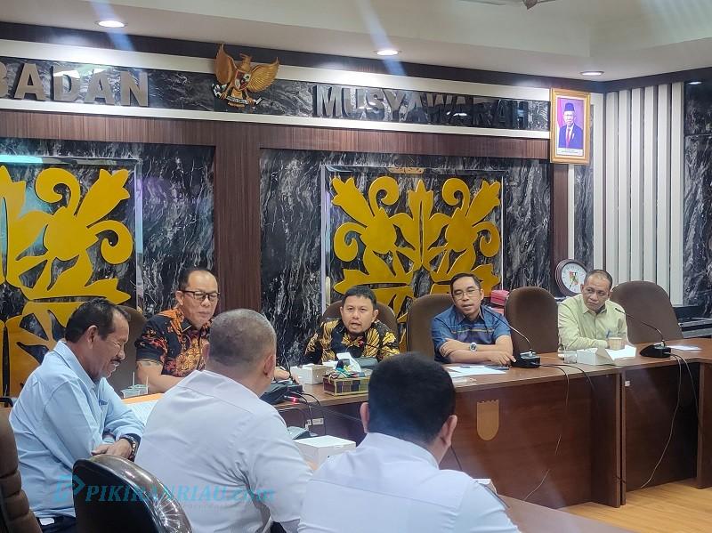Komisi IV DPRD Pekanbaru Rapat dengan Dinas PUPR Bahas RAPBD 2025