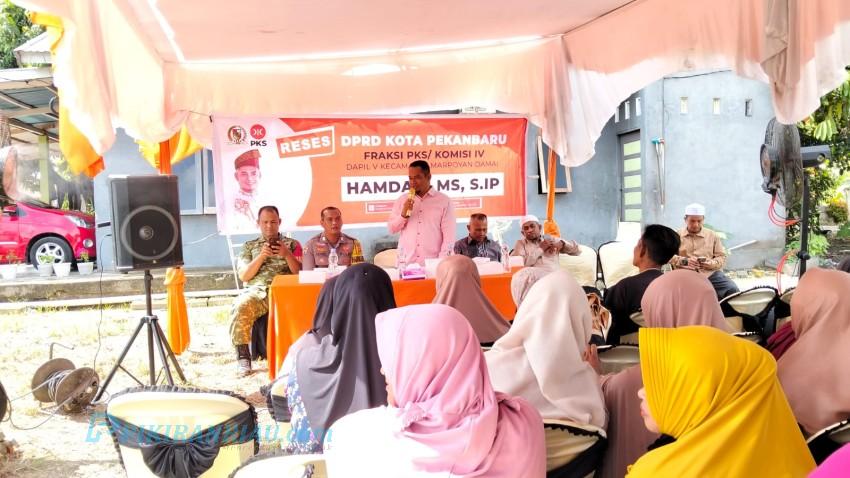 Reses Hamdani di Kelurahan Maharatu, Warga Minta Perbaikan Drainase Jalan Kartama