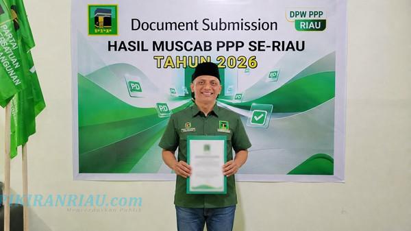 Tindak Lanjut Muscab IX, Said Usman Serahkan Susunan Pengurus DPC PPP Pekanbaru 2026-2031