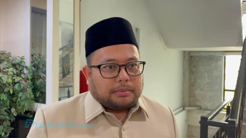Wakil Ketua DPRD Pekanbaru Soroti Antrean Panjang di SPBU, Minta Masyarakat Jangan Panik, Pasokan BBM Masih Aman