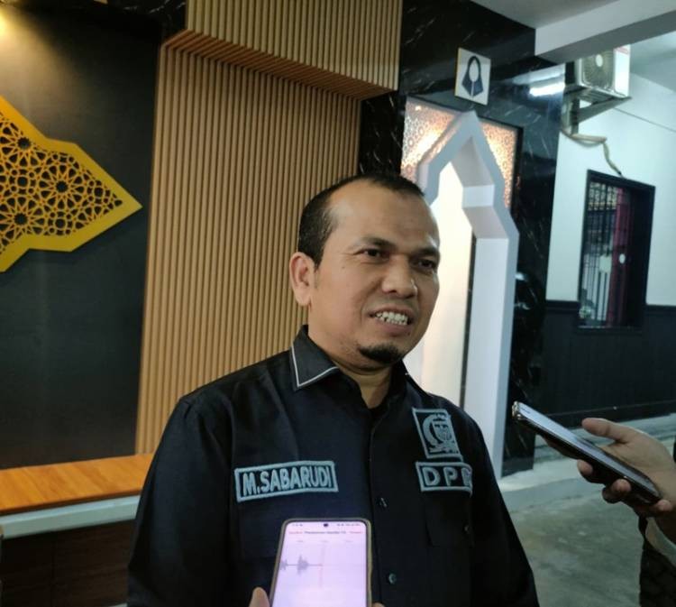 Di Tengah Kabut Asap , Pemko Liburkan Anak Sekolah, Sabarudi :  Kesehatan dan Keselamatan Anak Paling Penting !