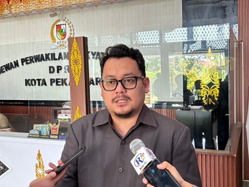 Proyek Revitalisasi Pasar Bawah Lamban, Datuk Seri Rizky Bagus Oka Ingatkan Pemko Pekanbaru Jangan Korbankan Pedagang